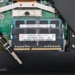 Nâng cấp RAM và ổ cứng SSD để tăng tốc laptop