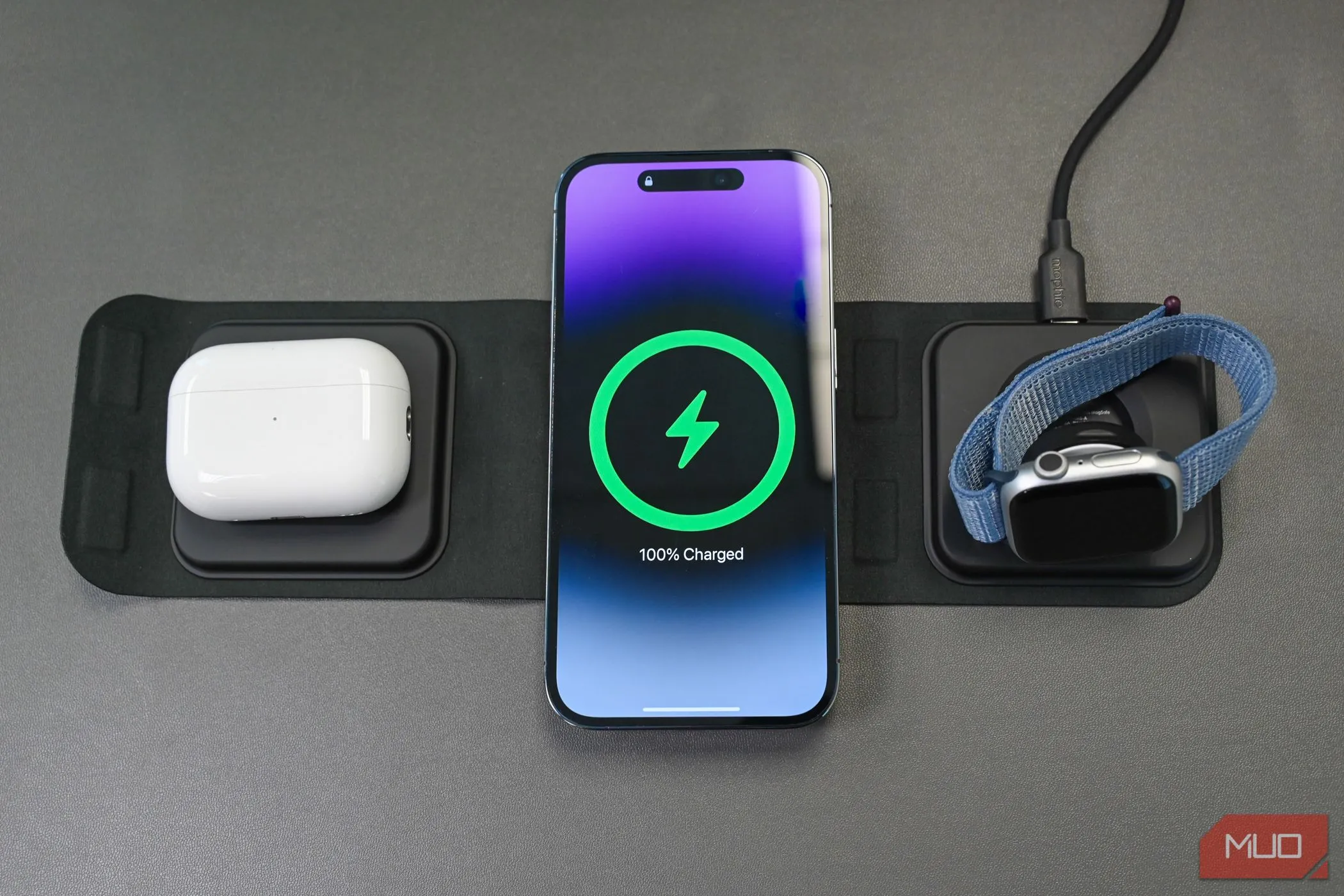 Sạc du lịch Mophie 3 trong 1 cho nhiều thiết bị