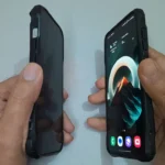 So sánh góc nhìn của kính cường lực chống nhìn trộm với kính cường lực thông thường trên điện thoại