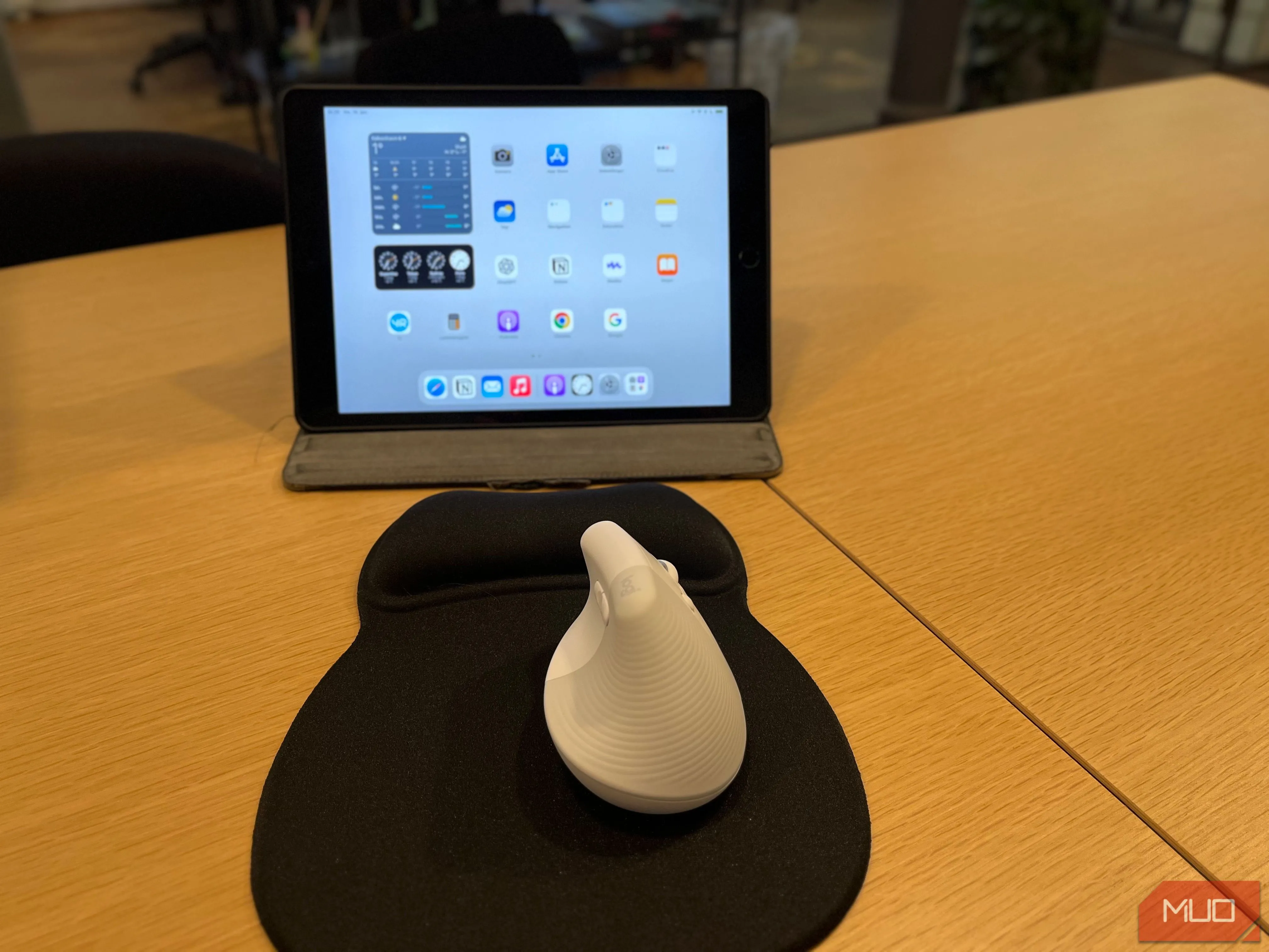 Sử dụng chuột không dây cùng iPad để tăng hiệu quả công việc