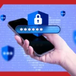 tay cầm điện thoại hiển thị biểu tượng lá chắn bảo mật và ô nhập mật khẩu