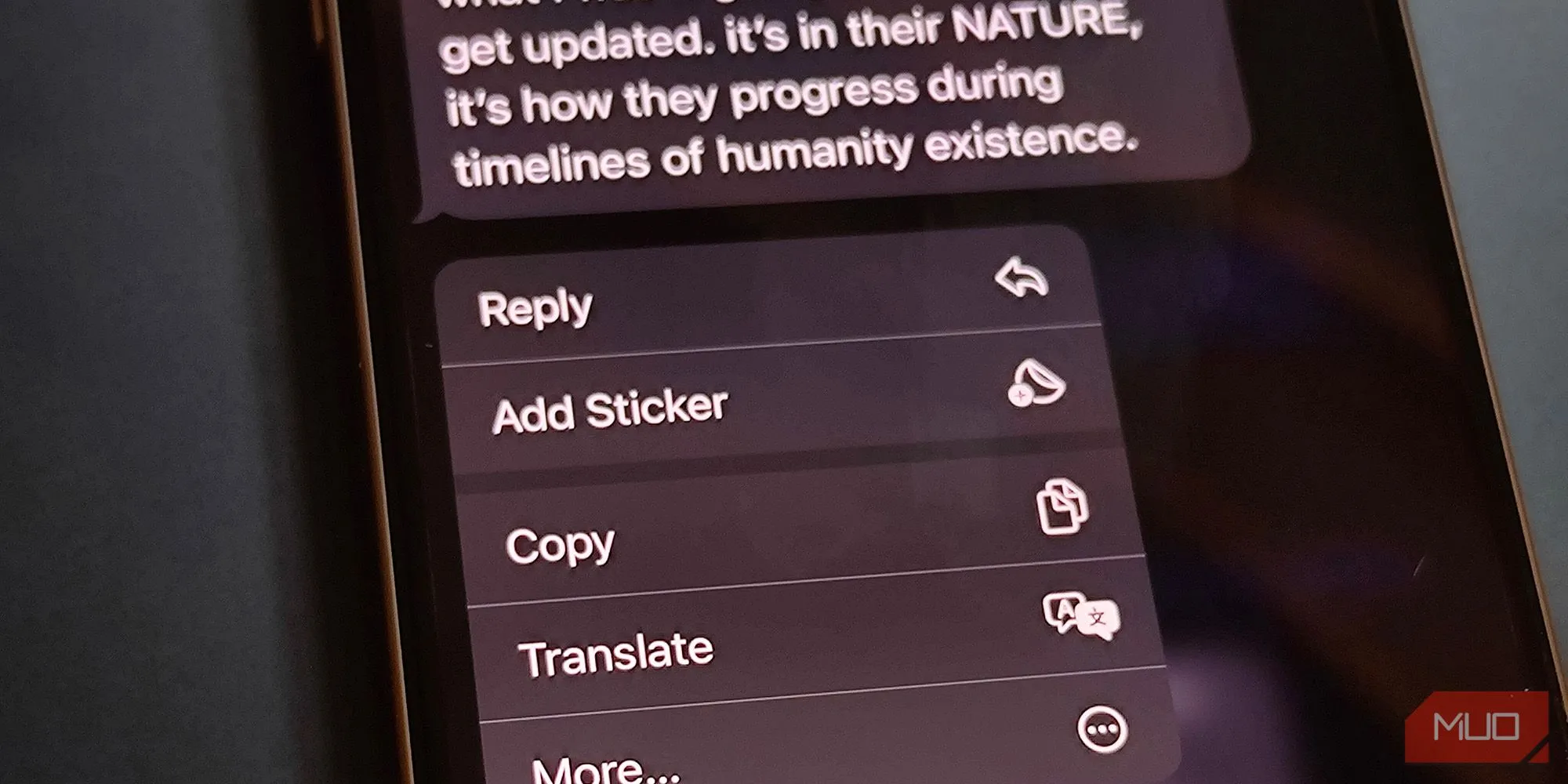 Thao tác sao chép tin nhắn trên iOS