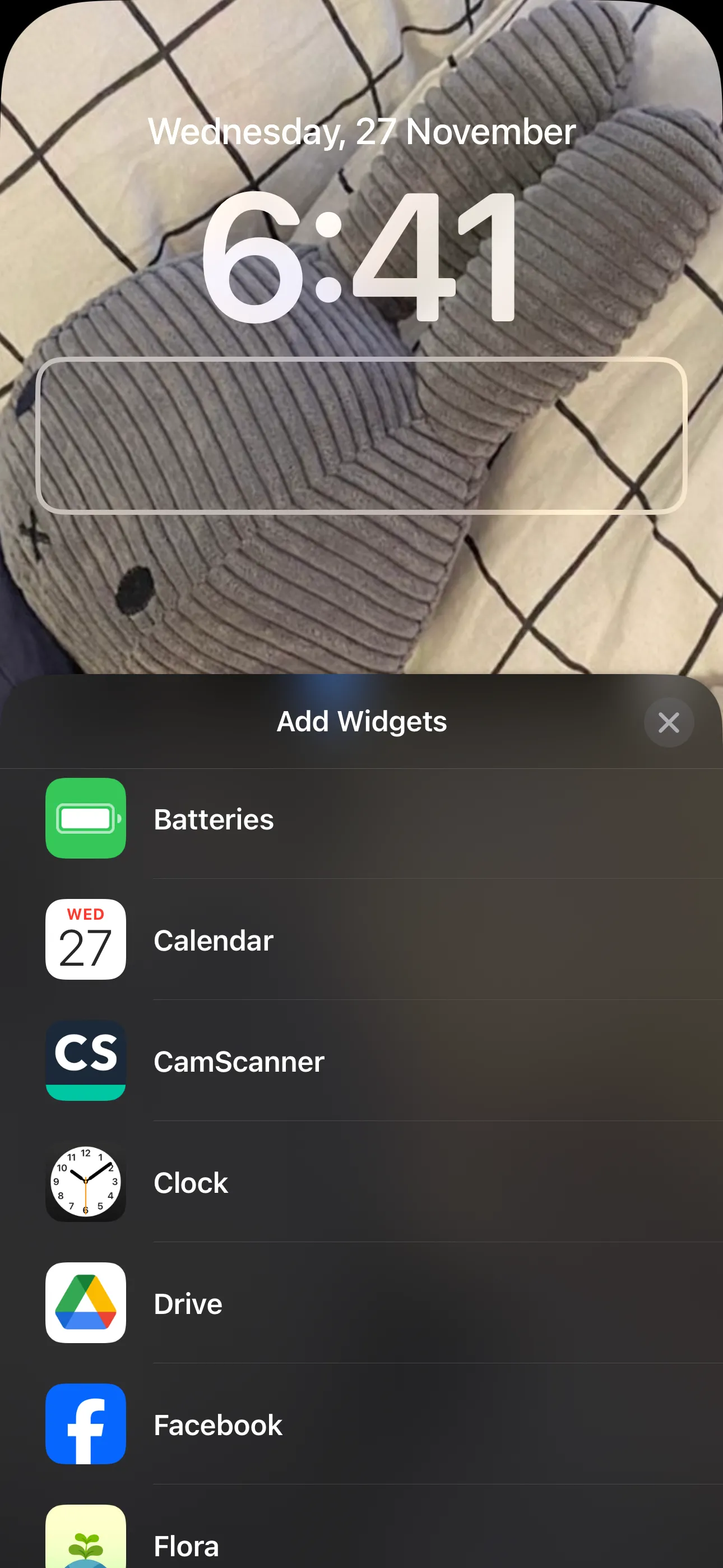 Thêm widget vào màn hình khóa iPhone