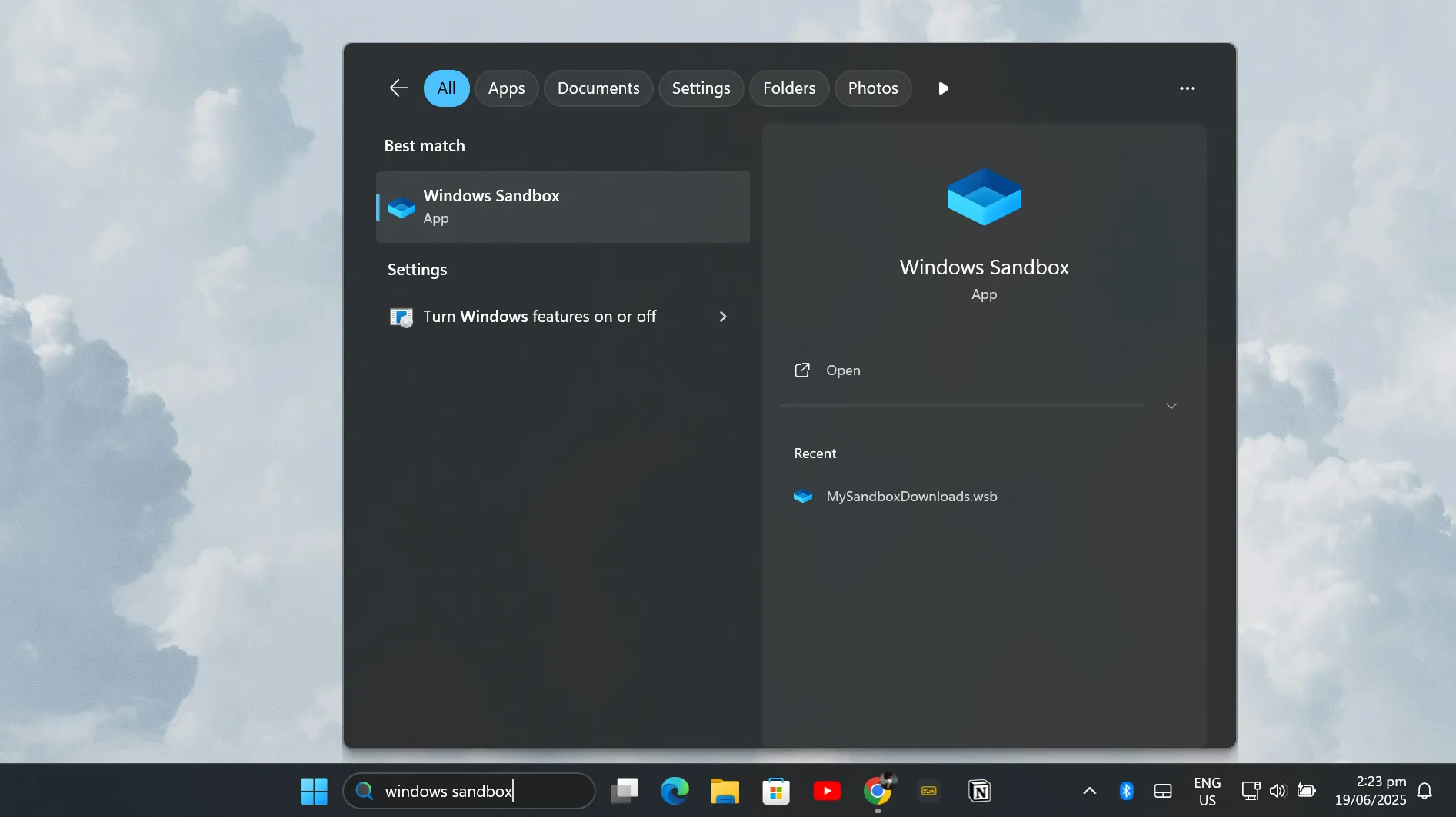 Tìm kiếm và mở Windows Sandbox từ Start Menu
