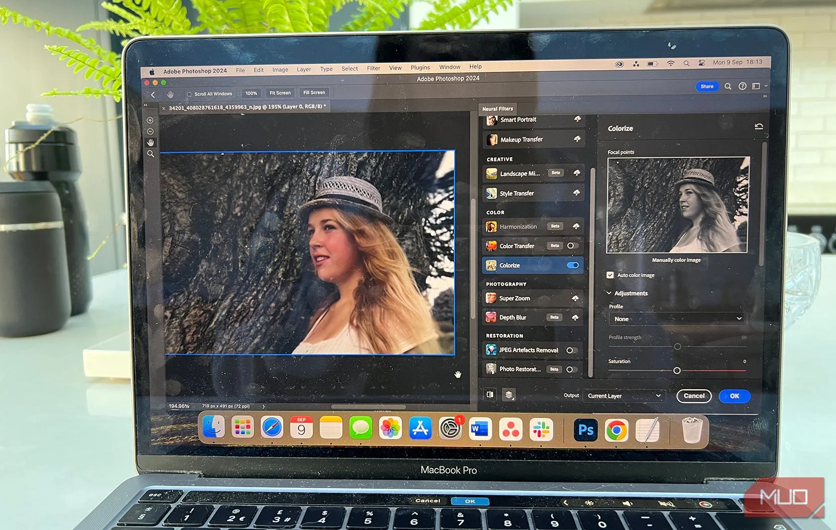 Tính năng AI Colorize của Photoshop giúp tự động tô màu ảnh đen trắng