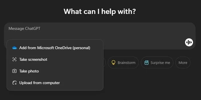 Tính năng đính kèm tài liệu trên ứng dụng ChatGPT cho Windows, hỗ trợ tải lên từ thiết bị và OneDrive