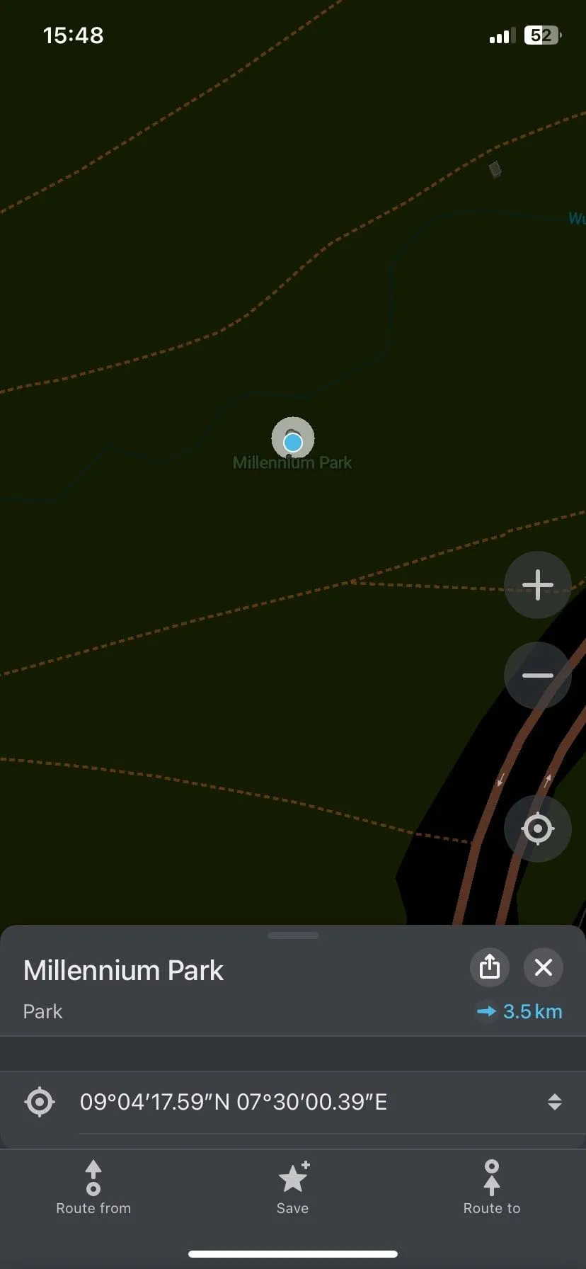 Tính năng tìm kiếm ngoại tuyến của Organic Maps, nhấn mạnh khả năng hoạt động không cần mạng và bảo vệ quyền riêng tư.