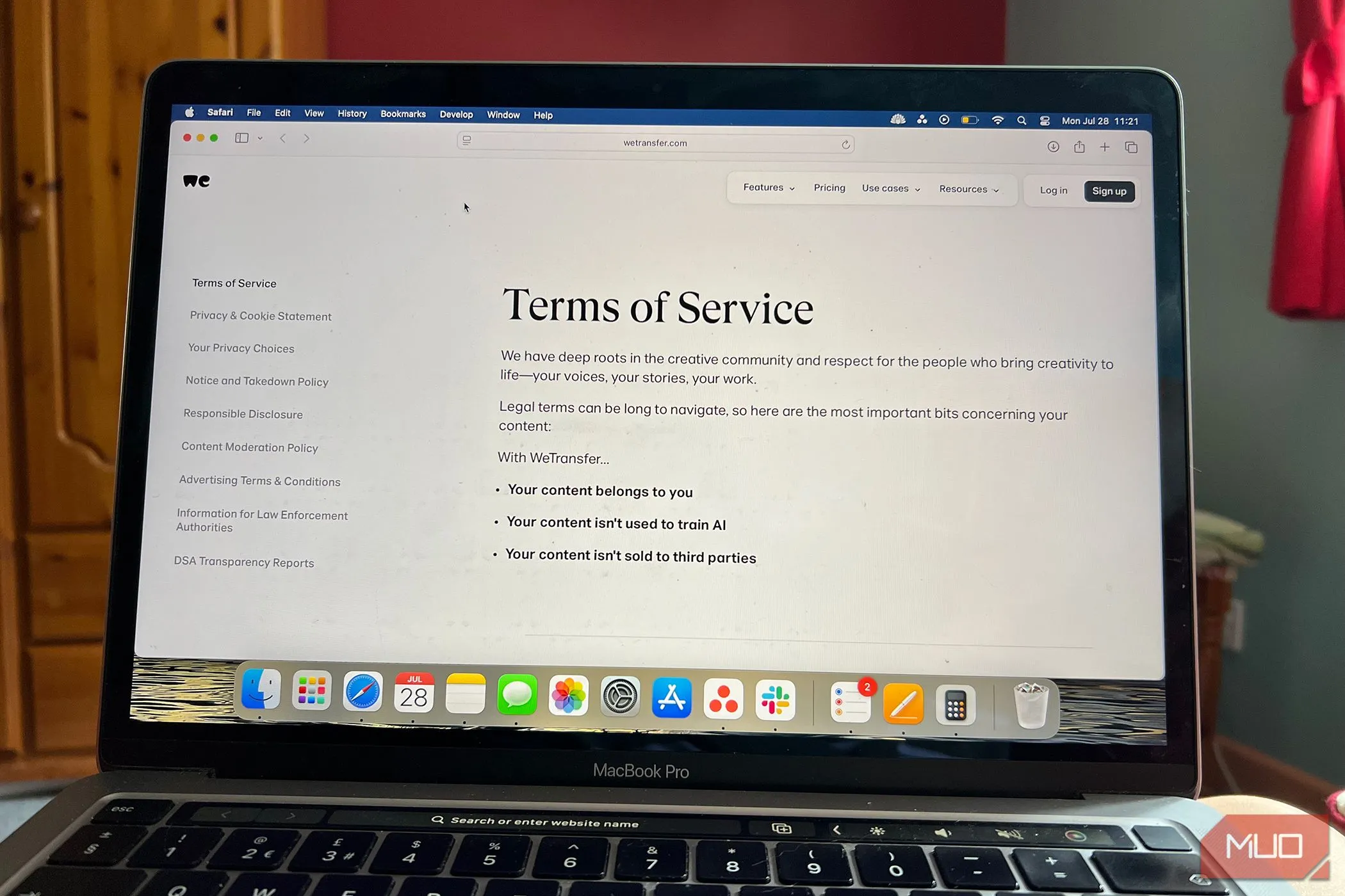 Trang điều khoản dịch vụ của WeTransfer thể hiện cam kết bảo mật thông tin người dùng