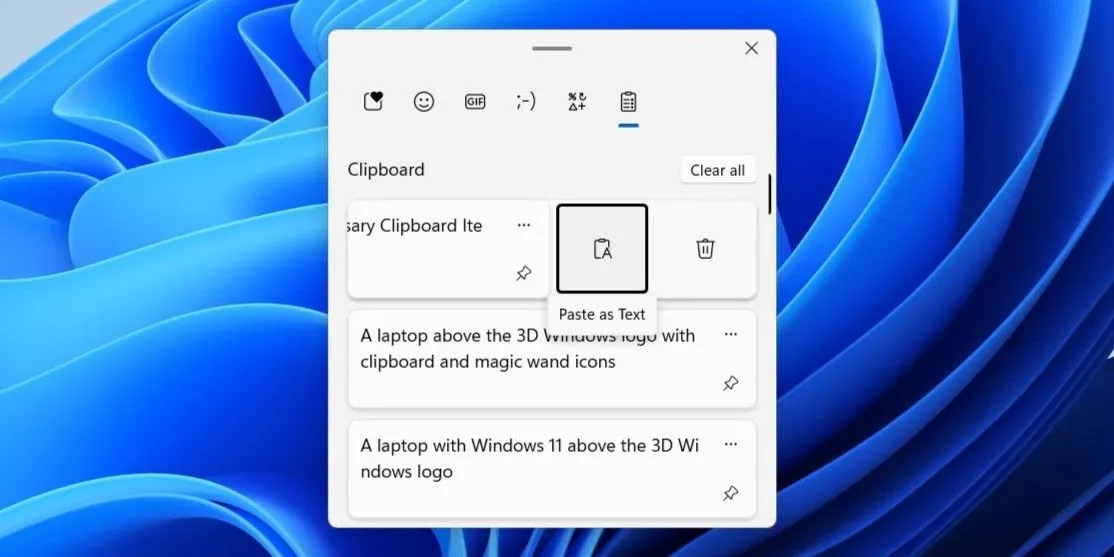 Tùy chọn "Dán dưới dạng văn bản" được đánh dấu trong lịch sử Clipboard Windows 11