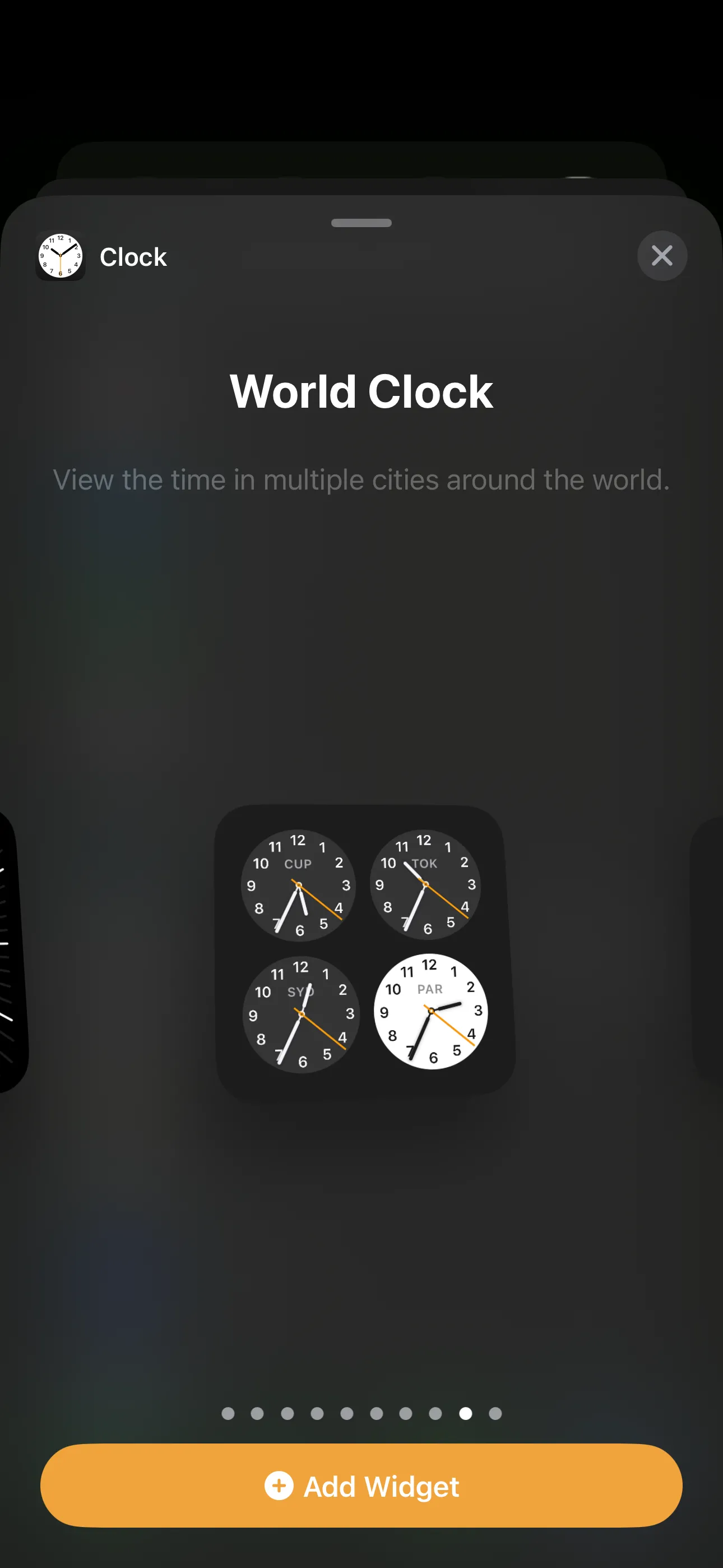 Widget Đồng hồ Thế giới kiểu vuông hiển thị múi giờ của bốn thành phố trên màn hình chính iPhone